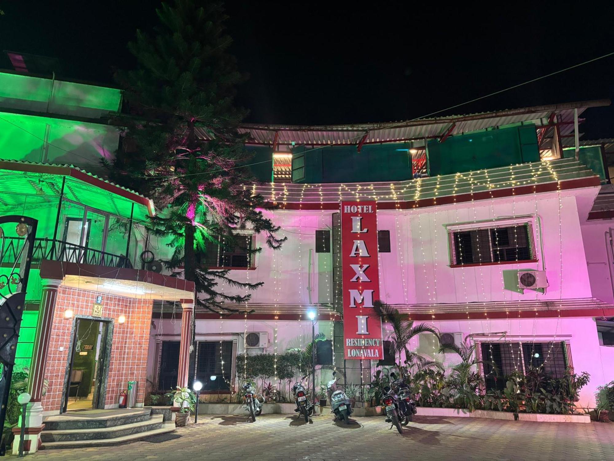 Hotel Laxmi Residency Lonavala Exteriör bild
