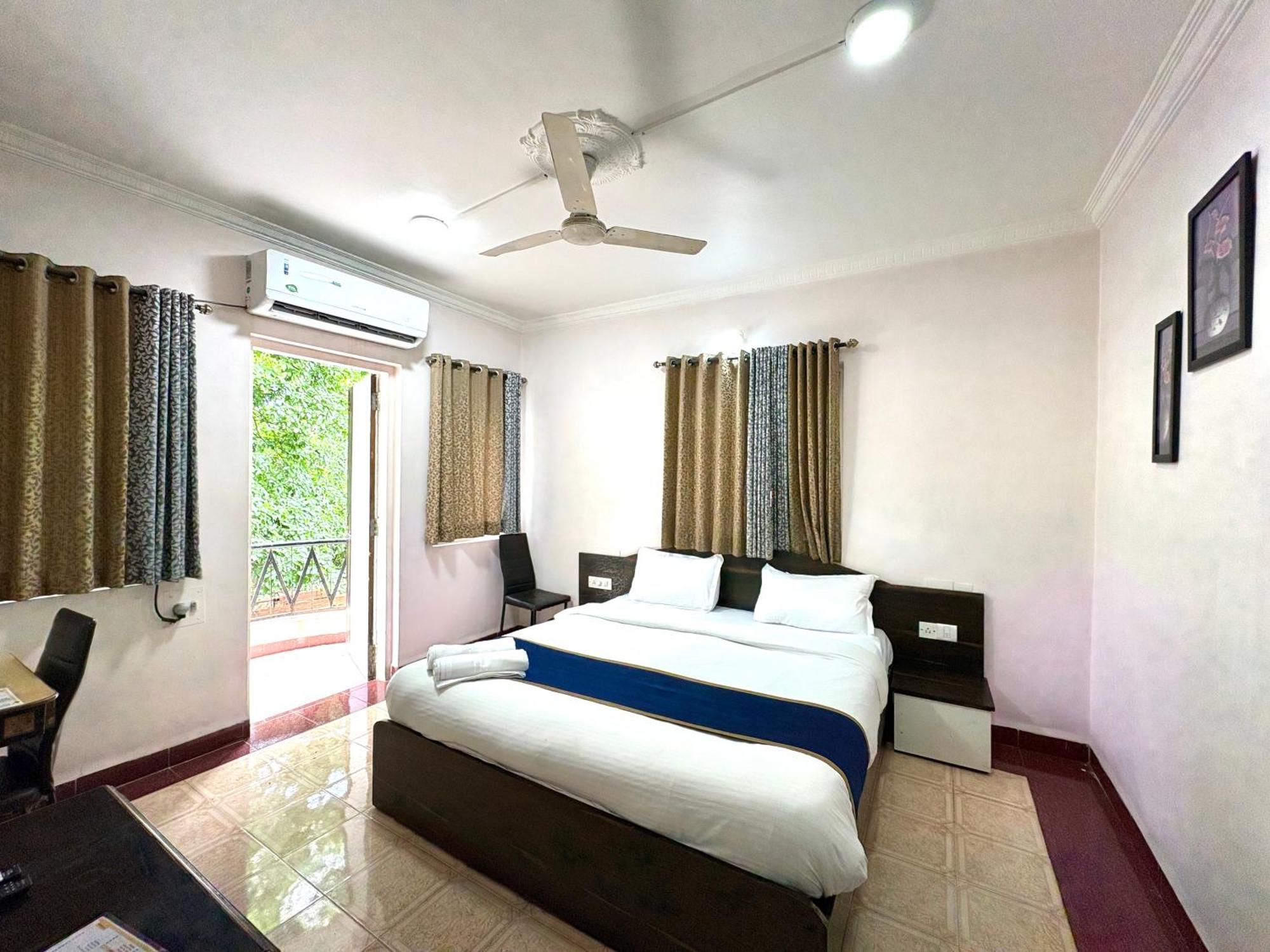 Hotel Laxmi Residency Lonavala Exteriör bild